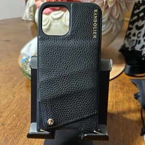 Bandolier “Emma” in Black/Gold for iPhone 12 Pro Max.